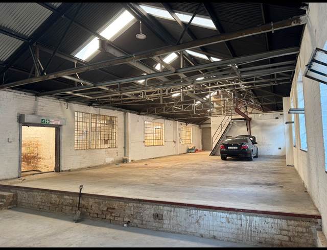 400M² WAREHOUSE TO LET IN BOOYSENS RESERVE