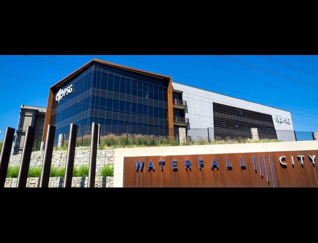 538M² OFFICE TO LET IN WATERFALL