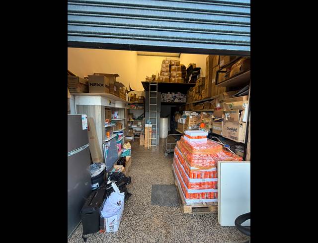 479M² WAREHOUSE TO LET IN STONEWOOD SECURITY ESTATE