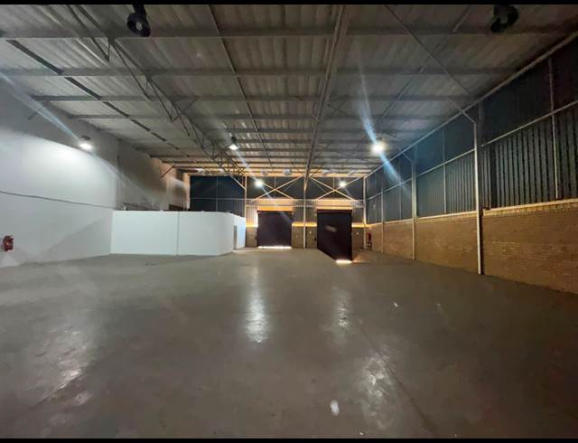 600M² WAREHOUSE TO LET IN MEADOWDALE
