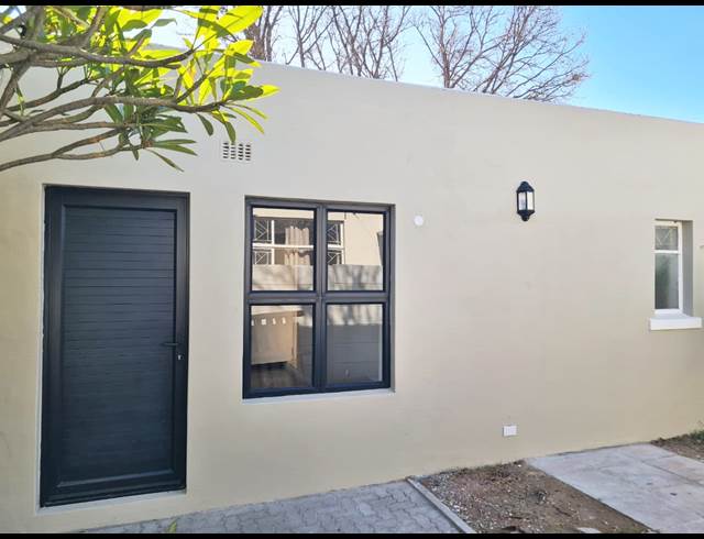 1 bed property to rent in WORCESTER CENTRAL