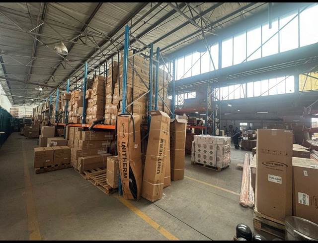 6,000M² WAREHOUSE TO LET IN TULISA PARK