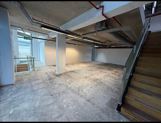 352M² OFFICE TO LET IN ROSEBANK