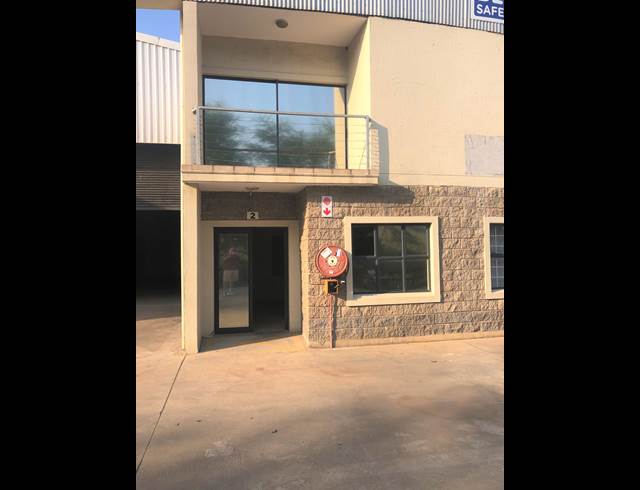283M² MINI FACTORY TO LET IN UMHLALI
