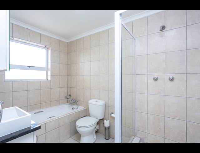 2 BEDROOM APARTMENT TO LET IN MUIZENBERG