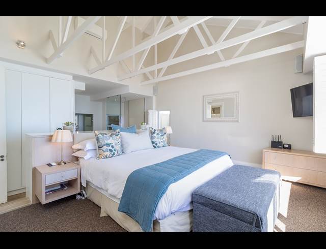 4 BEDROOM HOUSE TO LET IN CLIFTON