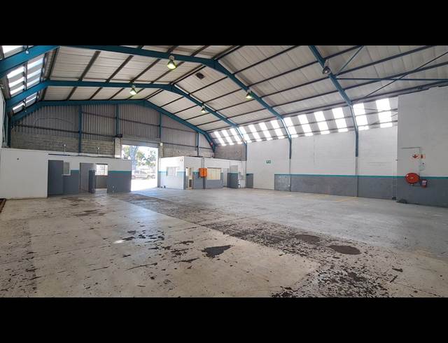 450M² FACTORY TO LET IN OTTERY EAST