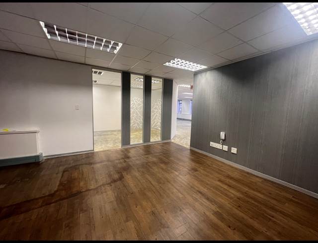 209M² OFFICE TO LET IN ROSEBANK