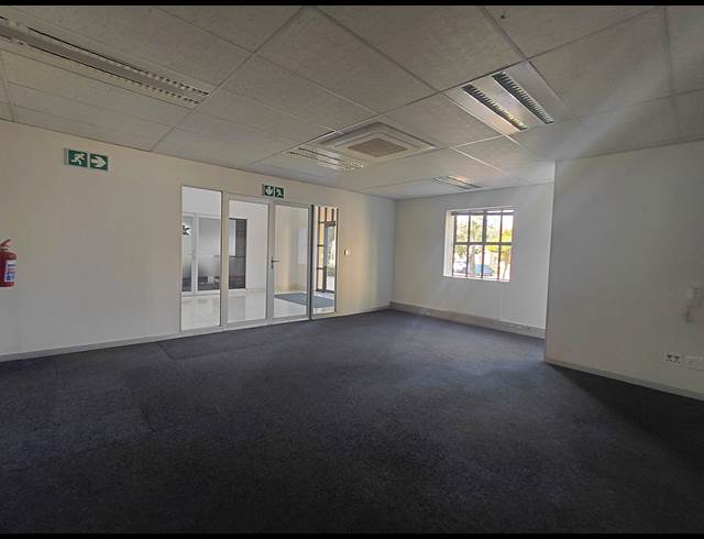 469M² OFFICE TO LET IN BRYANSTON