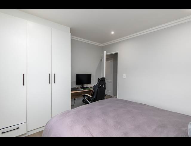 3 BEDROOM APARTMENT TO LET IN SUNNINGDALE