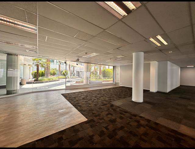 833M² OFFICE TO LET IN ROSEBANK