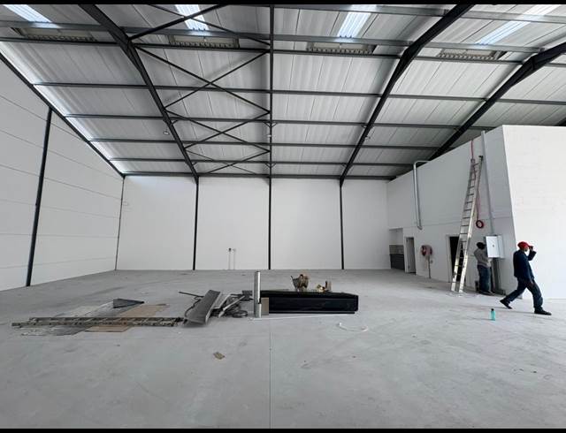 429M² WAREHOUSE TO LET IN FIRGROVE
