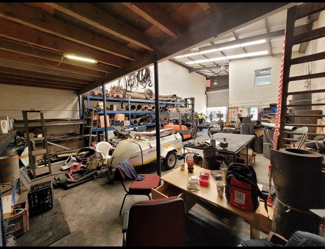 190M² WAREHOUSE RENTED IN KILLARNEY GARDENS