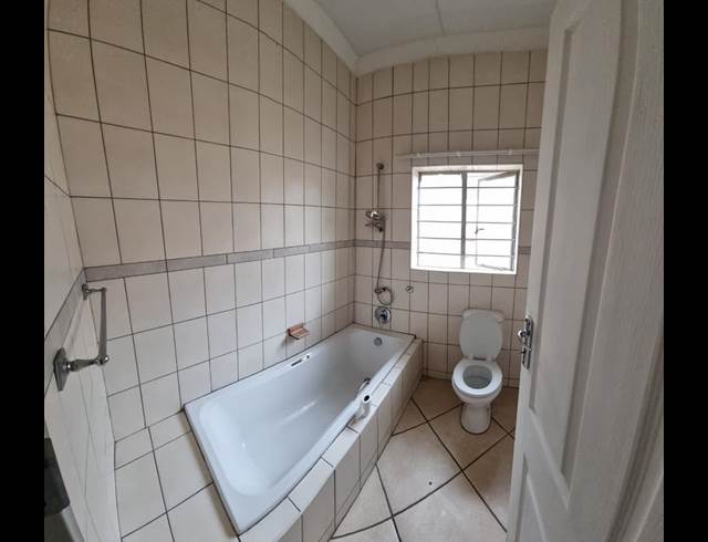 3 BEDROOM PROPERTY TO RENT IN BRENTHURST