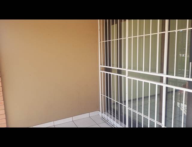 2 bed property to rent in GLENVISTA