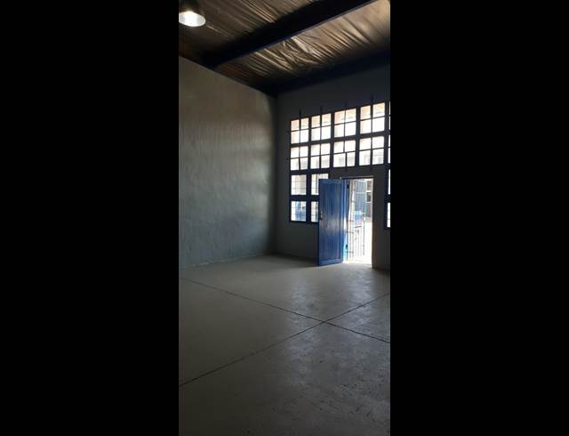 88M² WAREHOUSE TO LET IN ALRODE SOUTH