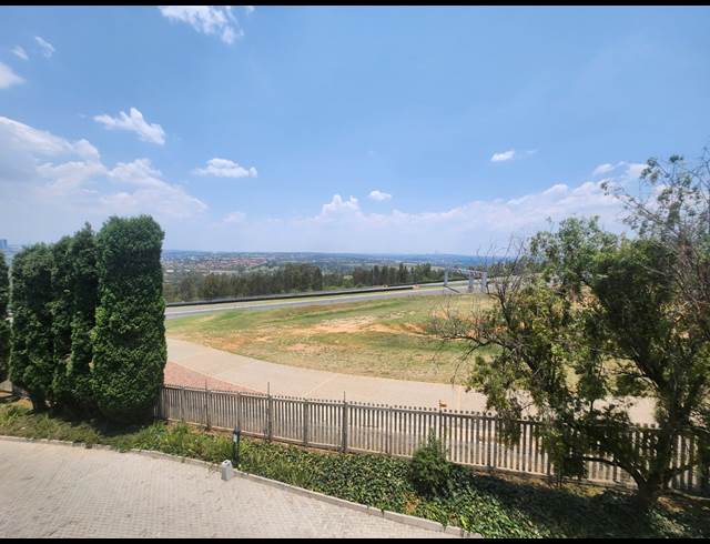 365M² OFFICE TO LET IN KYALAMI