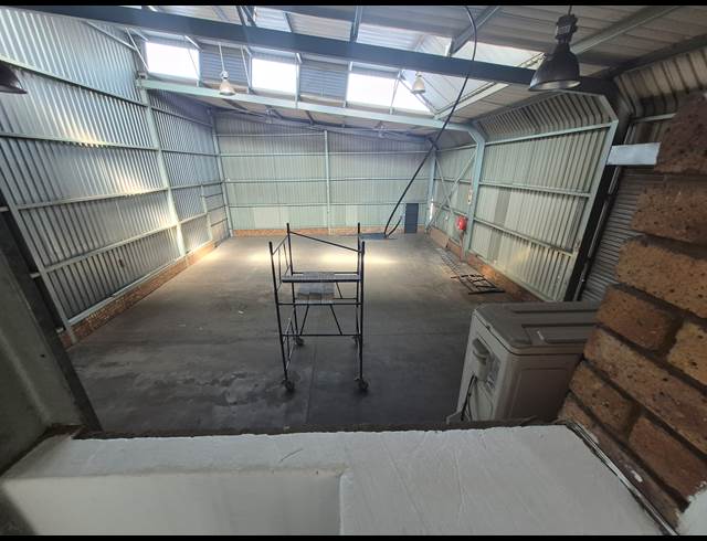 400M² FACTORY TO LET IN BENROSE
