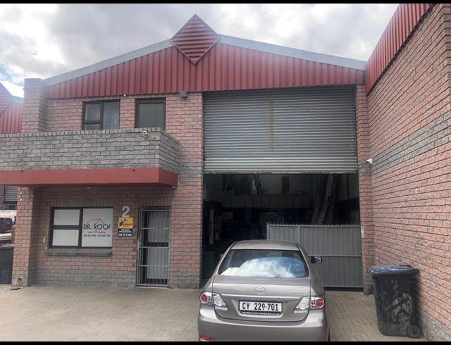 223M² WAREHOUSE RENTED IN STIKLAND INDUSTRIAL