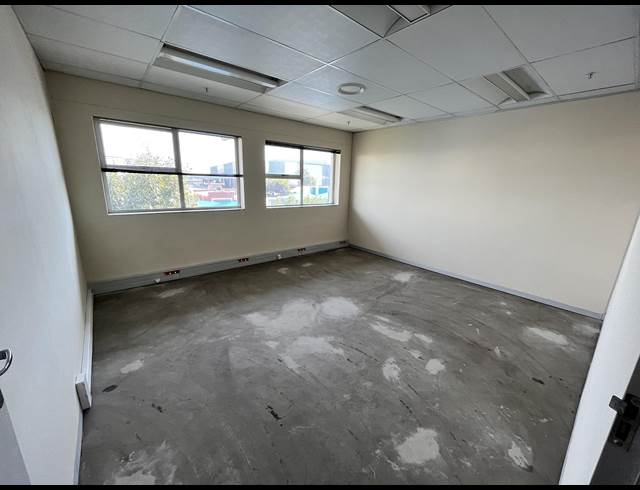 3,450M² WAREHOUSE TO LET IN EPPING INDUSTRIAL