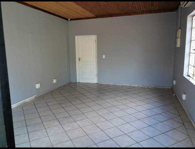 60M² BUSINESS RENTED IN RUSTENBURG CENTRAL