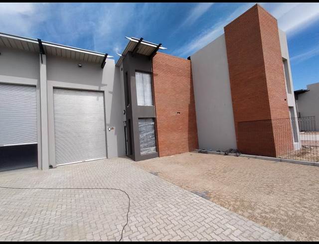 160M² FACTORY RENTED IN KRAAIFONTEIN INDUSTRIA