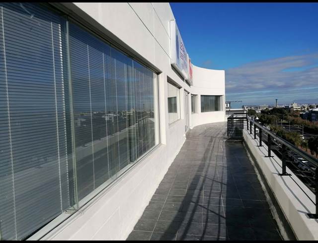 562M² OFFICE TO LET IN TYGER VALLEY
