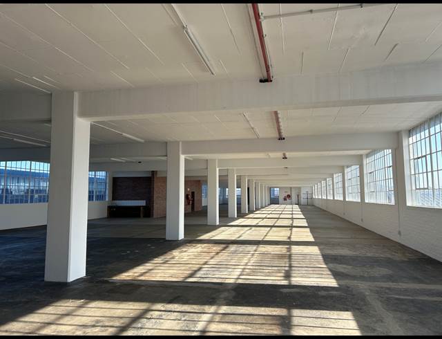 2,446M² WAREHOUSE TO LET IN DIEP RIVER