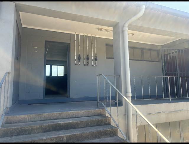 339M² INDUSTRIAL YARD TO LET IN BLACKHEATH INDUSTRIAL