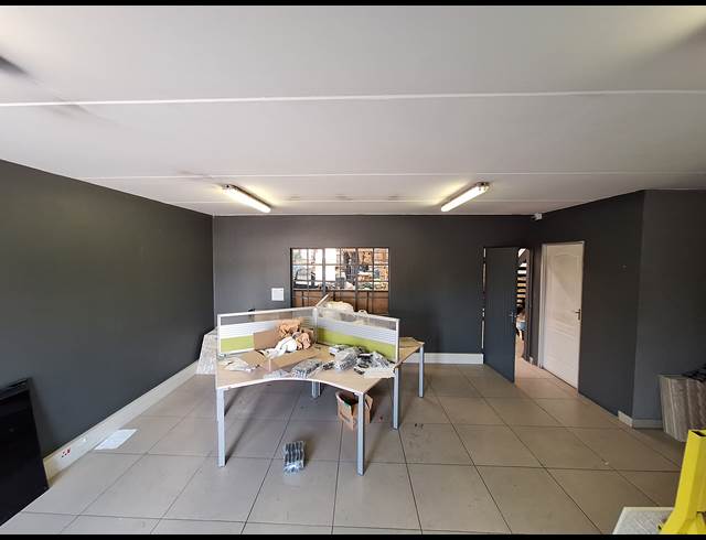 472M² WAREHOUSE TO LET IN STRIJDOMPARK