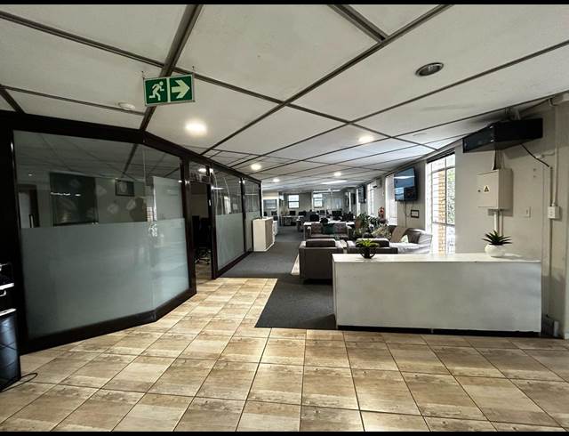 390M² WAREHOUSE TO LET IN WYNBERG