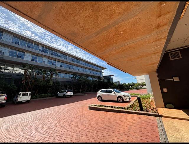 638M² OFFICE TO LET IN UMHLANGA RIDGE