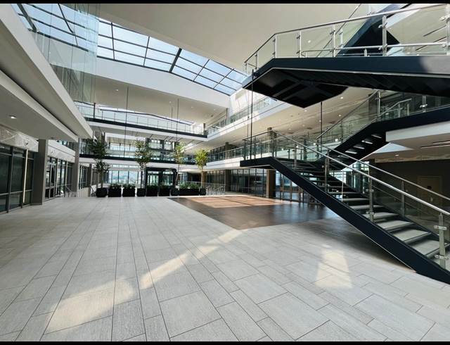 4,100M² OFFICE TO LET IN WATERFALL