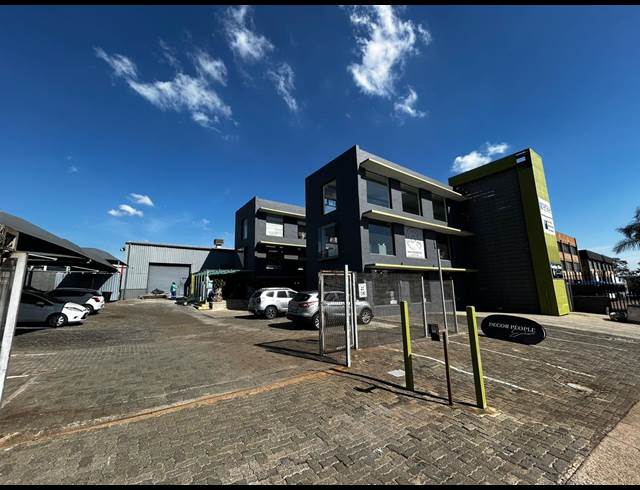 481M² WAREHOUSE TO LET IN KRAMERVILLE