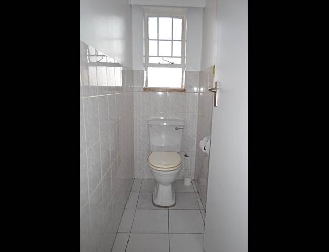 2 bed property to rent in NORTHCLIFF