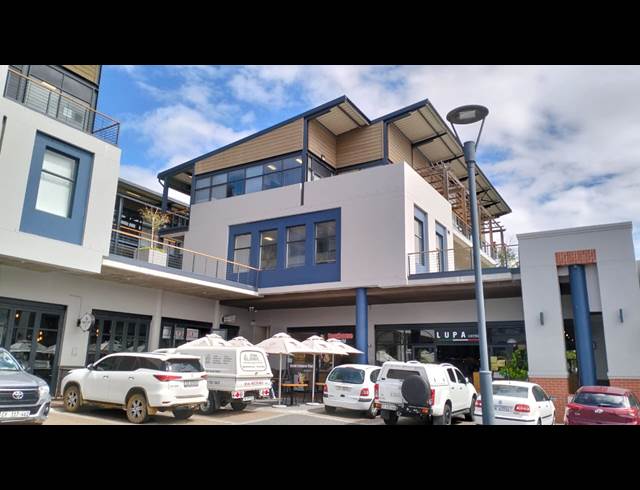 168M² OFFICE RENTED IN DURBANVILLE CENTRAL