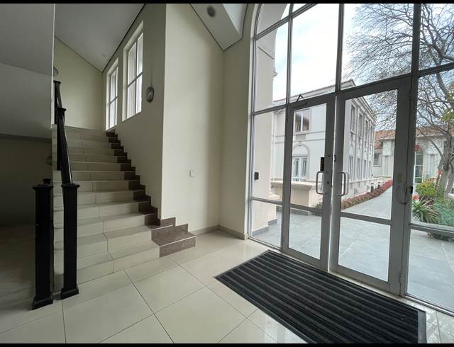 376M² OFFICE TO LET IN SANDTON CENTRAL