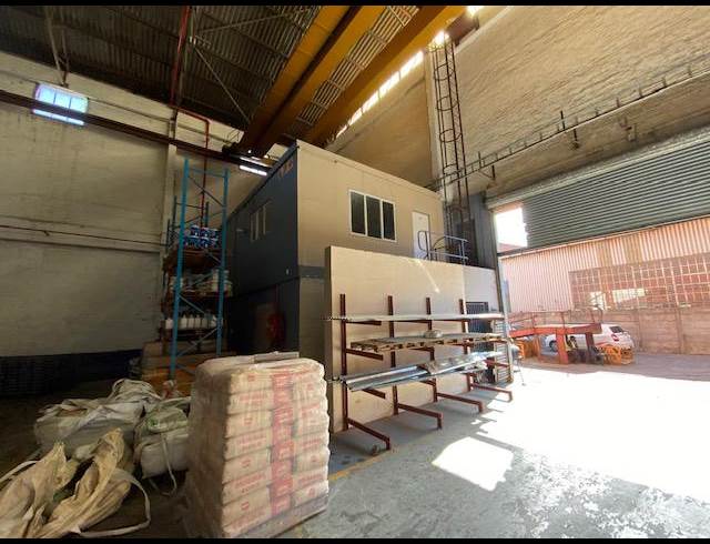 4,200M² WAREHOUSE TO LET IN MOBENI