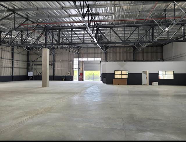 976M² WAREHOUSE TO LET IN ATLANTIC HILLS