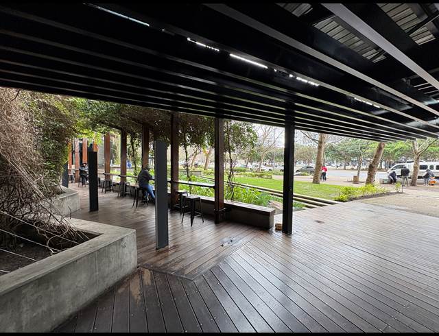 450M² OFFICE TO LET IN FORESHORE