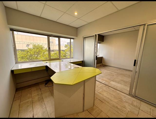 118M² OFFICE TO LET IN ROSEBANK