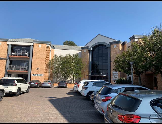 311M² OFFICE TO LET IN SANDTON CENTRAL