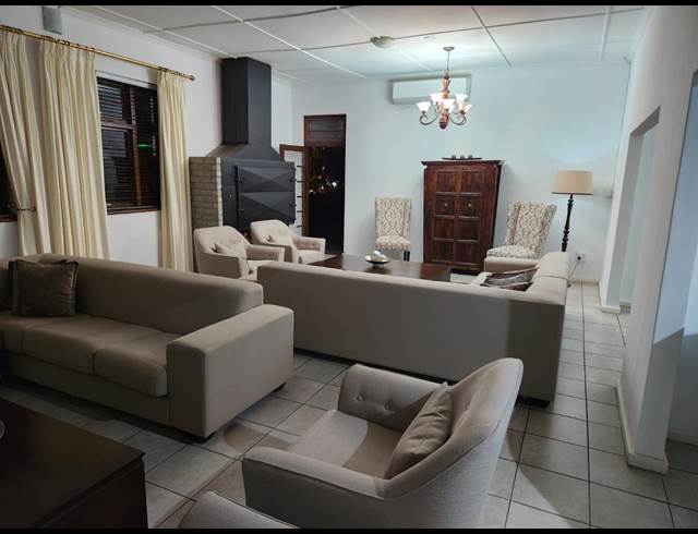 4 bed property to rent in WORCESTER CENTRAL