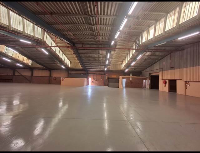 1,200M² WAREHOUSE TO LET IN WILSONIA