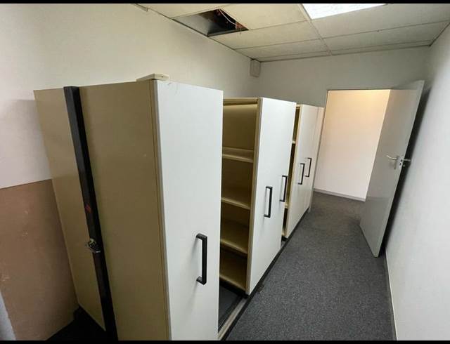 BUSINESS PROPERTY TO RENT IN DIE HOEWES