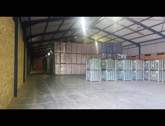 5,500M² WAREHOUSE TO LET IN ROODEKOP