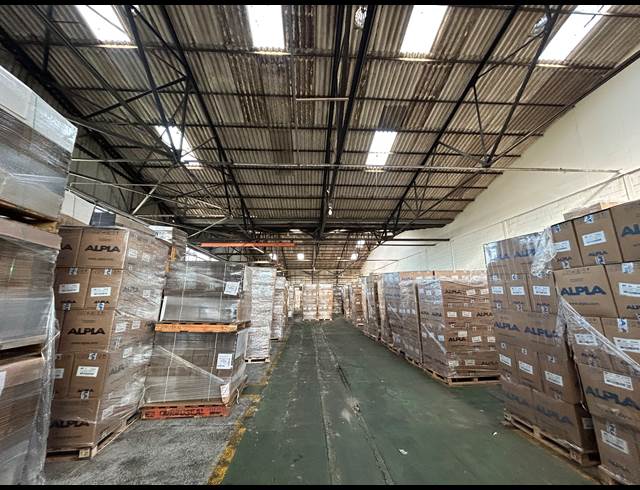 1,240M² WAREHOUSE TO LET IN PAROW INDUSTRIAL