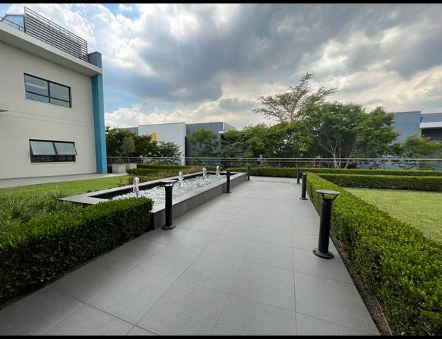 2,168M² OFFICE TO LET IN BRYANSTON