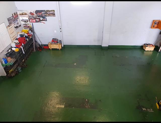 158M² WAREHOUSE RENTED IN STEELEDALE