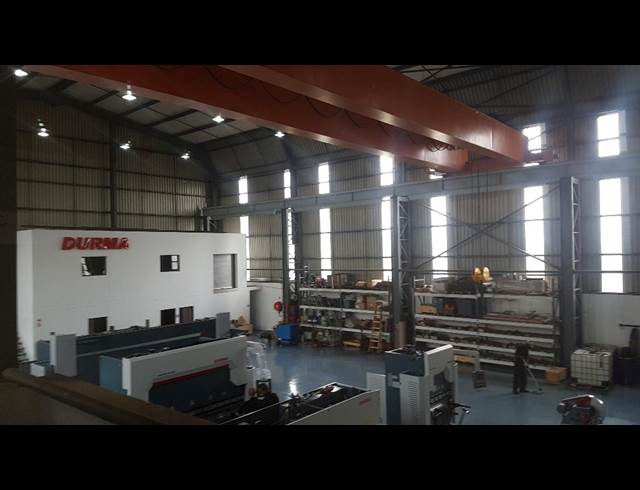 1,000M² WAREHOUSE TO LET IN WADEVILLE